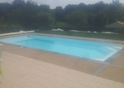 bordure de piscine