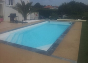 bordure de piscine