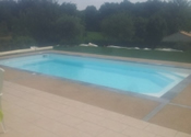 bordure de piscine